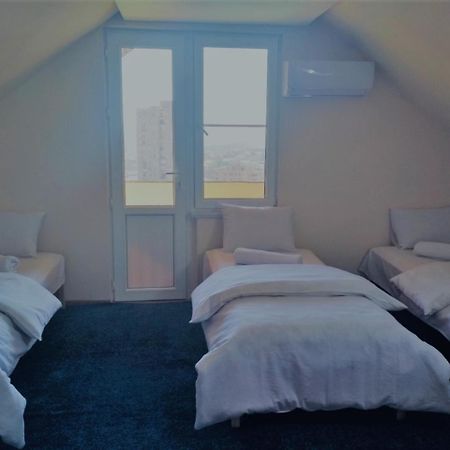 Happy Camper Hostel Erivan Exterior foto